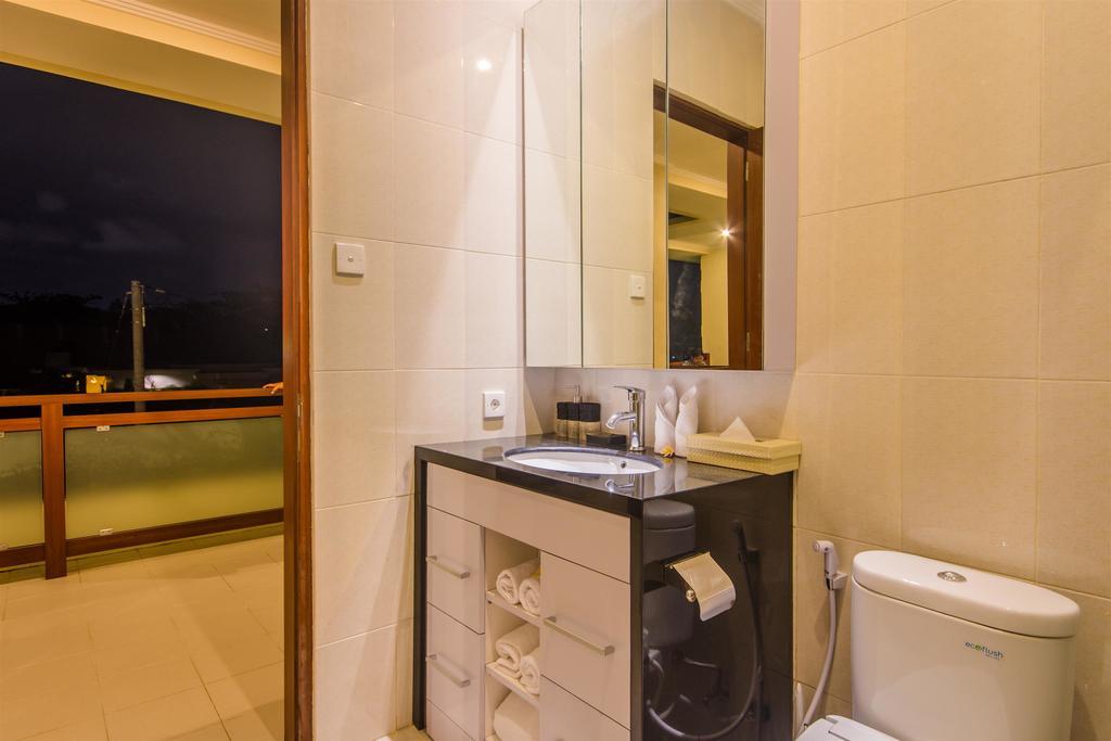 Villa Tepi Sungai Legian  Ruang foto