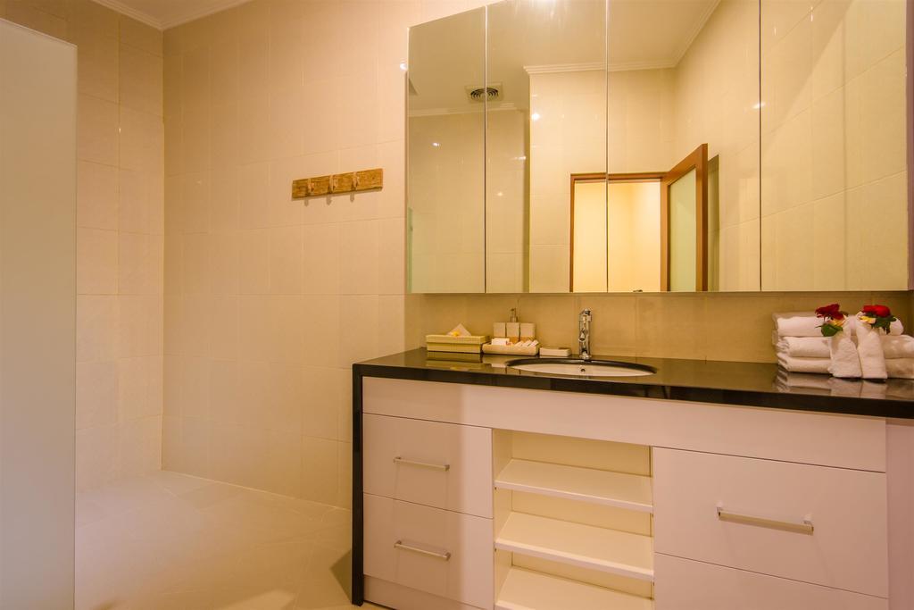 Villa Tepi Sungai Legian  Ruang foto