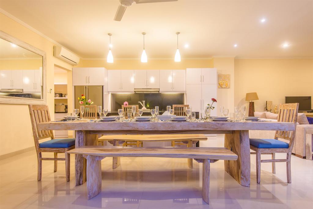 Villa Tepi Sungai Legian  Ruang foto