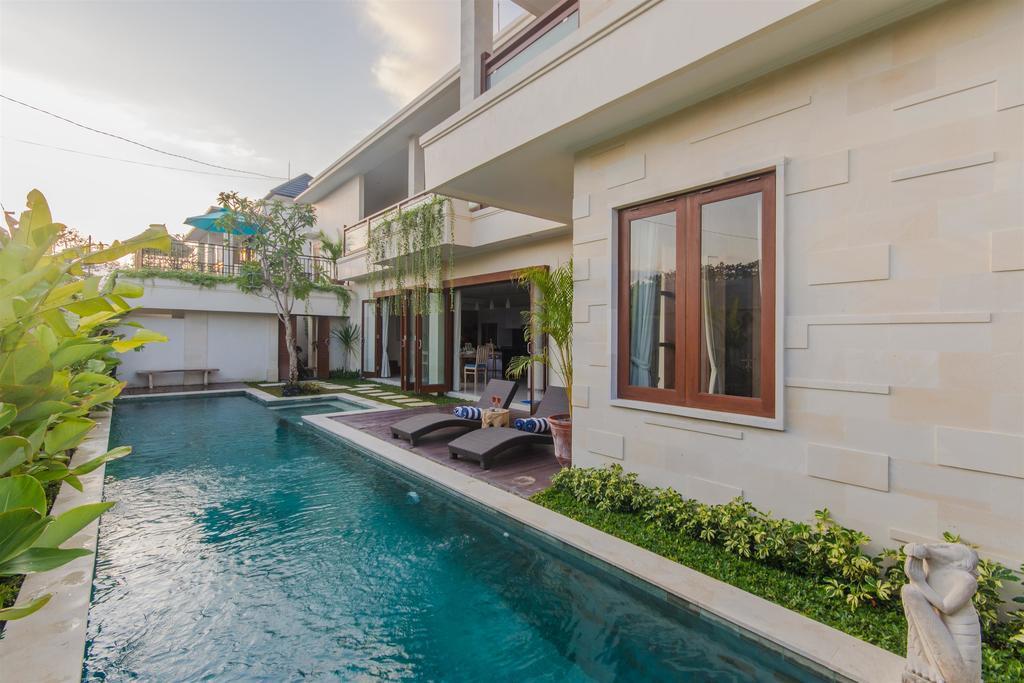 Villa Tepi Sungai Legian  Ruang foto