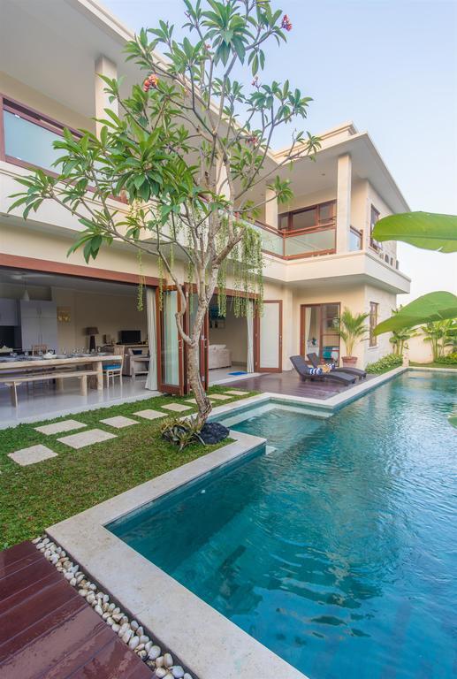 Villa Tepi Sungai Legian  Ruang foto